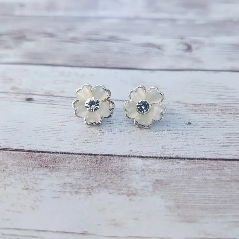 Vintage clip earrings